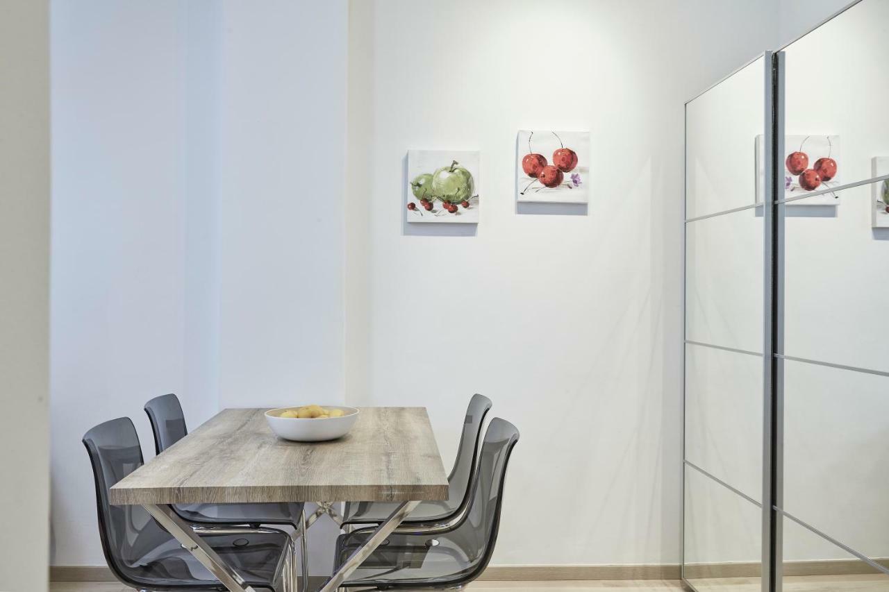 Modern Elegant Apt At Kolonaki Афіни Екстер'єр фото